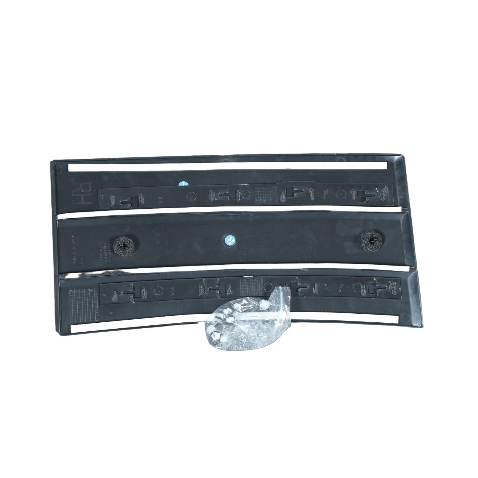 

Compatible with Land Rover Range Rover (L405) 2013: Right Side Executive Door Exterior Trim Panel Air Vent