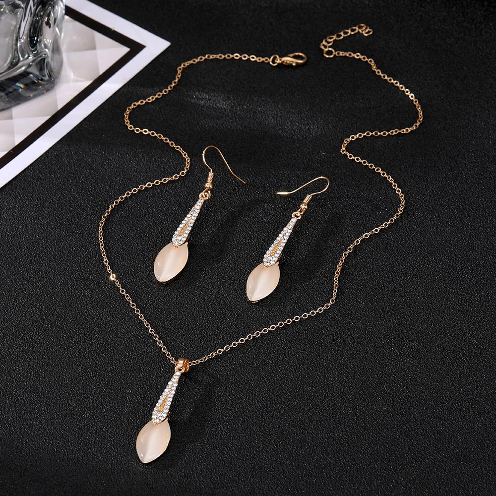 2023 wasser Tropfen Diamant Ohrring Halskette Drei-stück Set Elegante Charme Temperament Rosa Nette Mädchen Schmuck Party Vielseitig Sexy schmuck