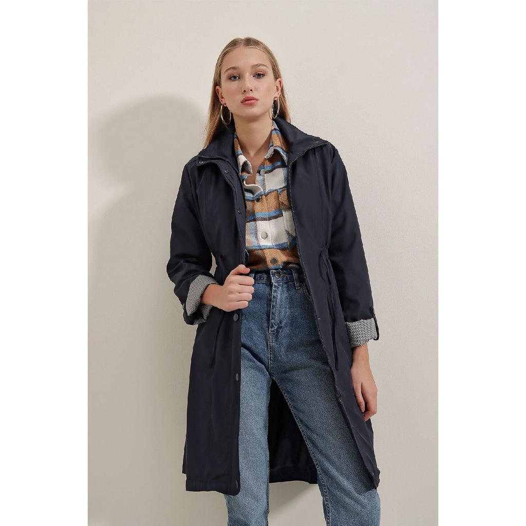 5808 Trench Coat With Waist Tie - Beige