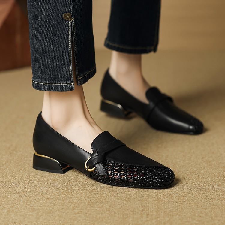 2025 spring fashion versatile square heel bag head low-top shoes comfortable versatile hollow patent leather fashion one-pedal single shoes