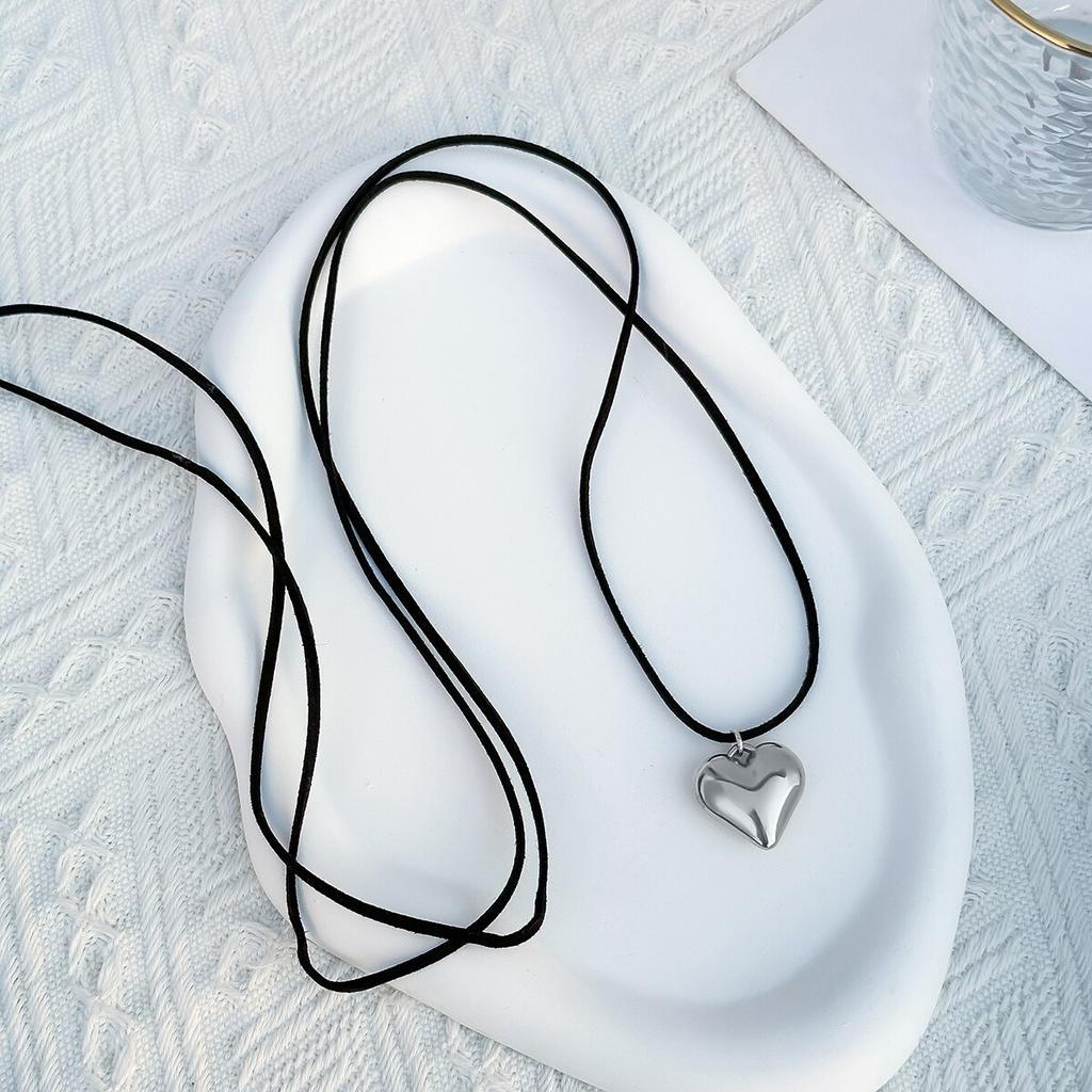 Exaggerated Black Velvet Big Heart Pendant Choker Necklace Women Knotted Bowknot Adjustable Rope Chain Jewelry Wed Accessories