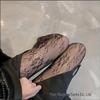 Colanți Fishnet cu Flori de Trandafir Negru - Șosete Sexy Decupate pentru Femei