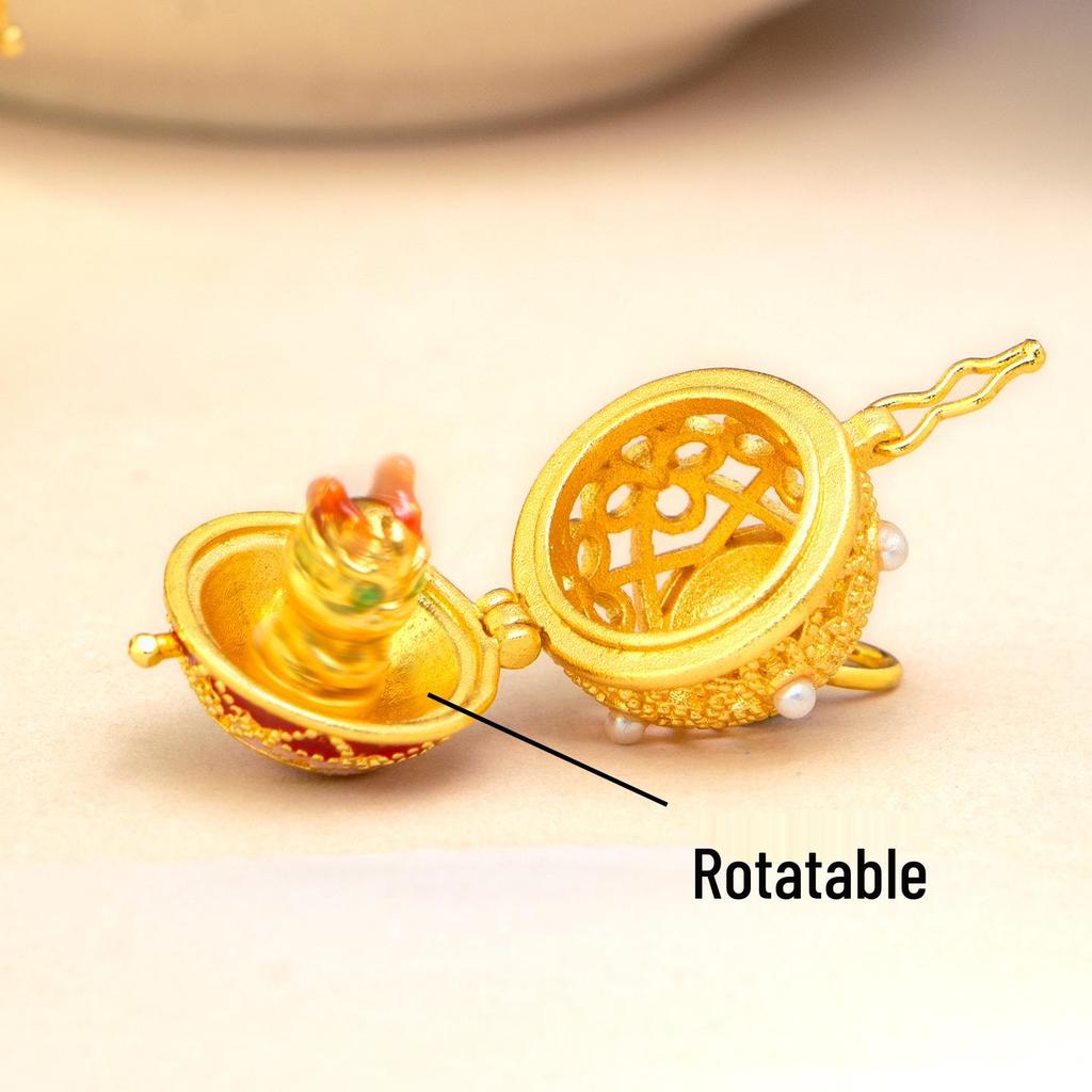Exquisite Rotatable Dragon Pendant Necklace: Sand Gold Enamel, Old Money Style, Auspicious Women's Accessory
