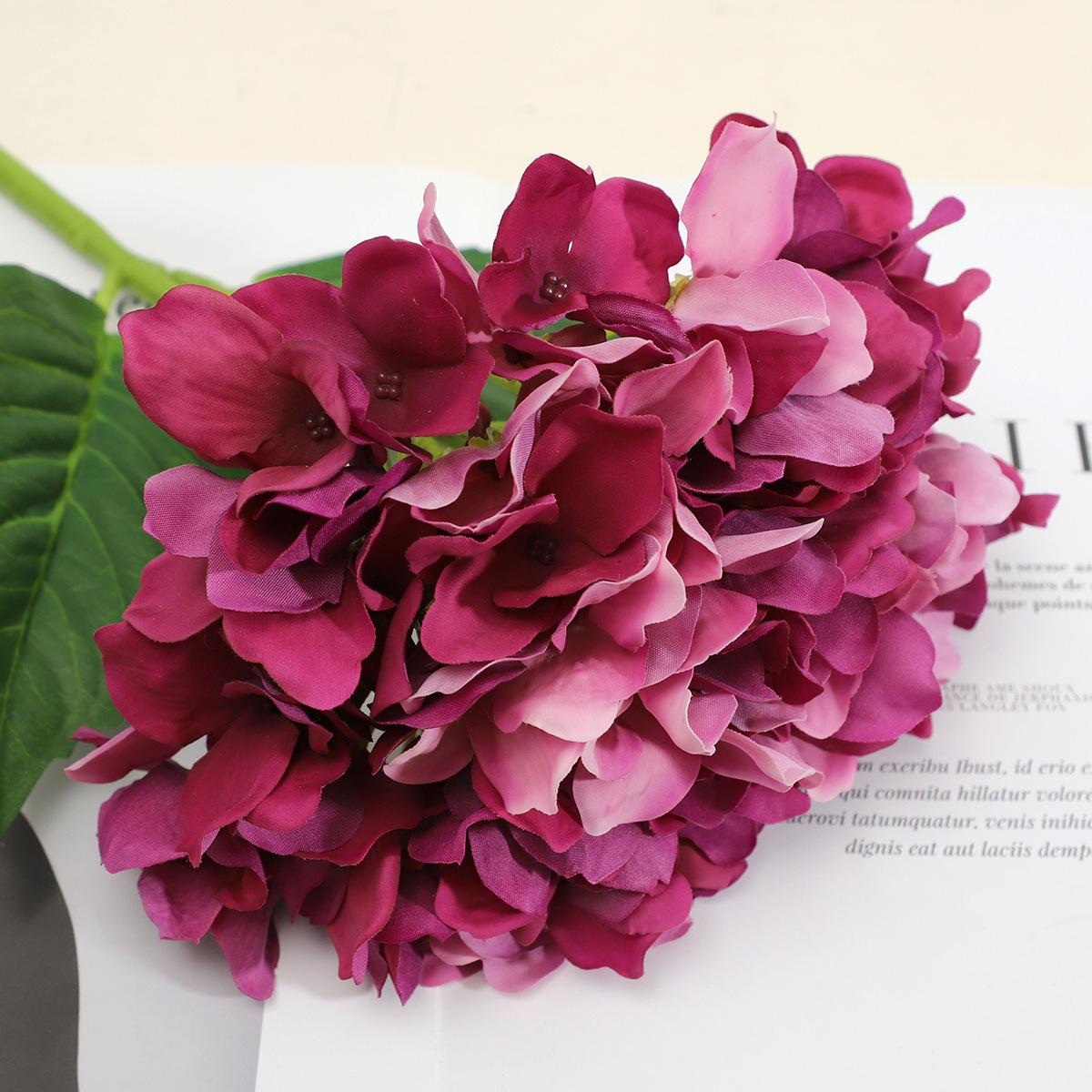 

Feel moisturizing simulated Feiyan hydrangea, the studio arranges shooting props flower fake flower hotel front desk flower arrangement ornament фіолетовий