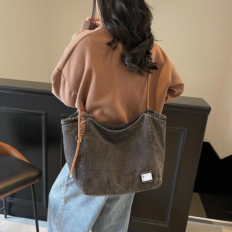 Korean Version Large Capacity Bag, New Fashionable Denim Single Shoulder Crossbody Bag, Casual Commuting Tote Bag