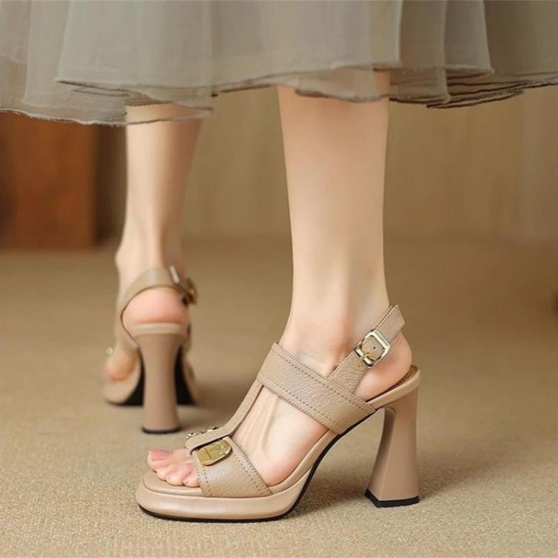 Fashion 2025 New Heels Shoes with Metal Decoration Women Sandals Square Toe Thick Heeled Pumps Elegant Leather Shoes Outside