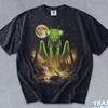 Praying Mantis Moon Shirt Retro Praying Mantis Graphic TShirt Insect Lover T-shirt Nature Gift 90s Tee