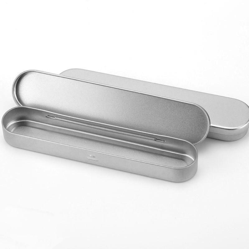 Tungskrapa i rostfritt stål för fräsch andedräkt och munhygien.