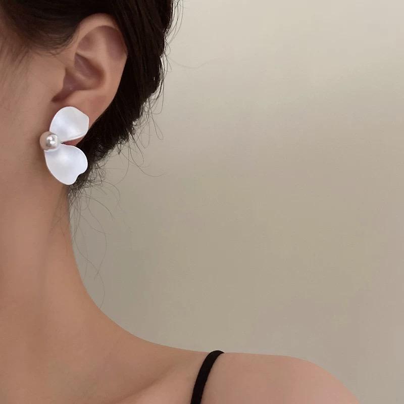 925 Silver Vintage Earrings For Women Simple Flower Pearl Earring Jewelry Prevent Allergy Party Accessories Gift