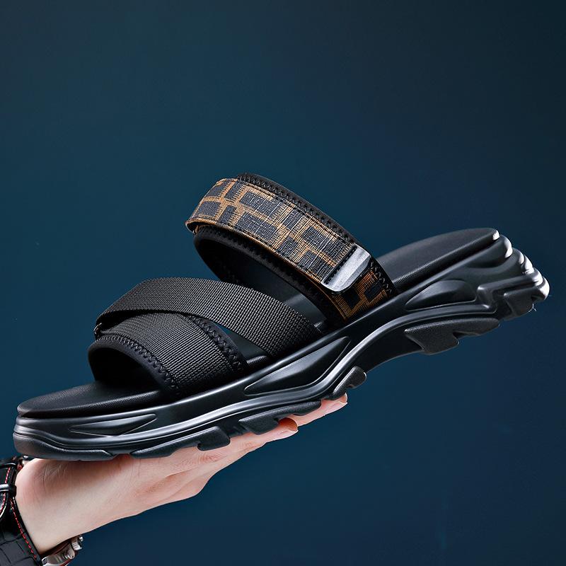 FashionMen's Platform Sandals Fashion Causal Outwear Summer New Designer Shoes Male Lycra Outwear Luxury Slippers for Men