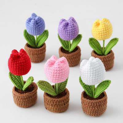 Mini Tulipanes Flores de Ganchillo en Maceta Lindas Flores Tejidas Decoración de Mesa Coche Tulipanes Artificiales Hechos a Mano