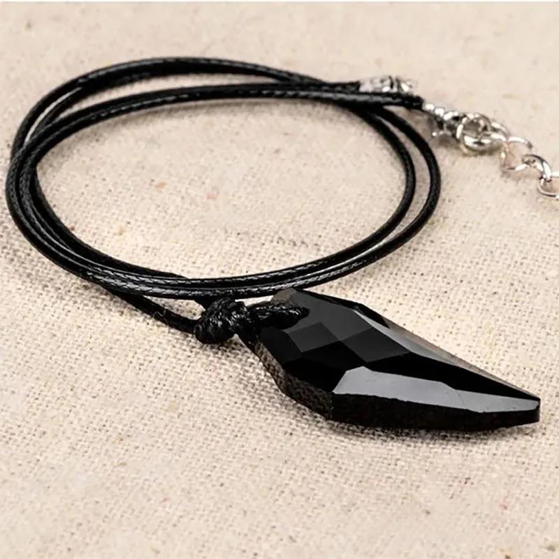 Ready Stocked Crystal Wolf Tooth Wax Rope Pendant Couple Necklace New Fashion Unisex JewelryHot Sell