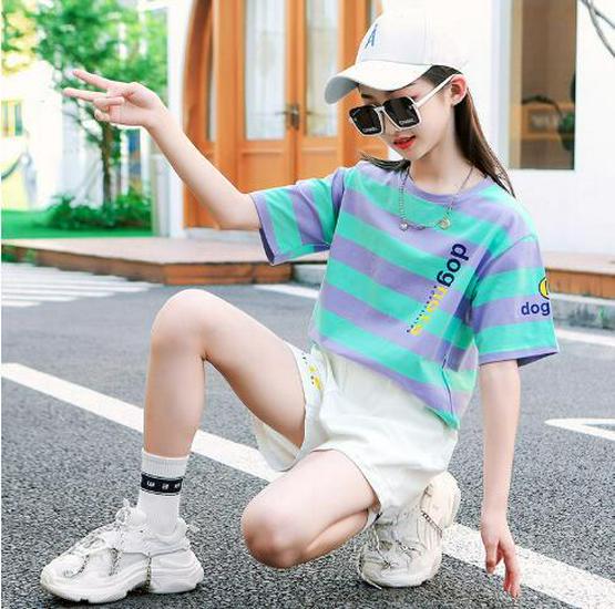 Girls' Trendy Sports Suit 2024: New Style Fashionable Two-Piece Set for Older Kids - Short-Sleeved Summer Wear