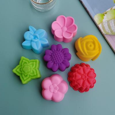 Stampi Colorati in Silicone a Forma di Rosa per Dolci - Stampini da 5CM per Torte e Muffin, Budini, Gelatine e Sapone