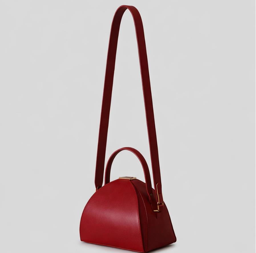 NEW clip bucket bag 2026 Women s Fashi Handbag Designer Handbag Shoulder Bag Classic Women s bucket bag
