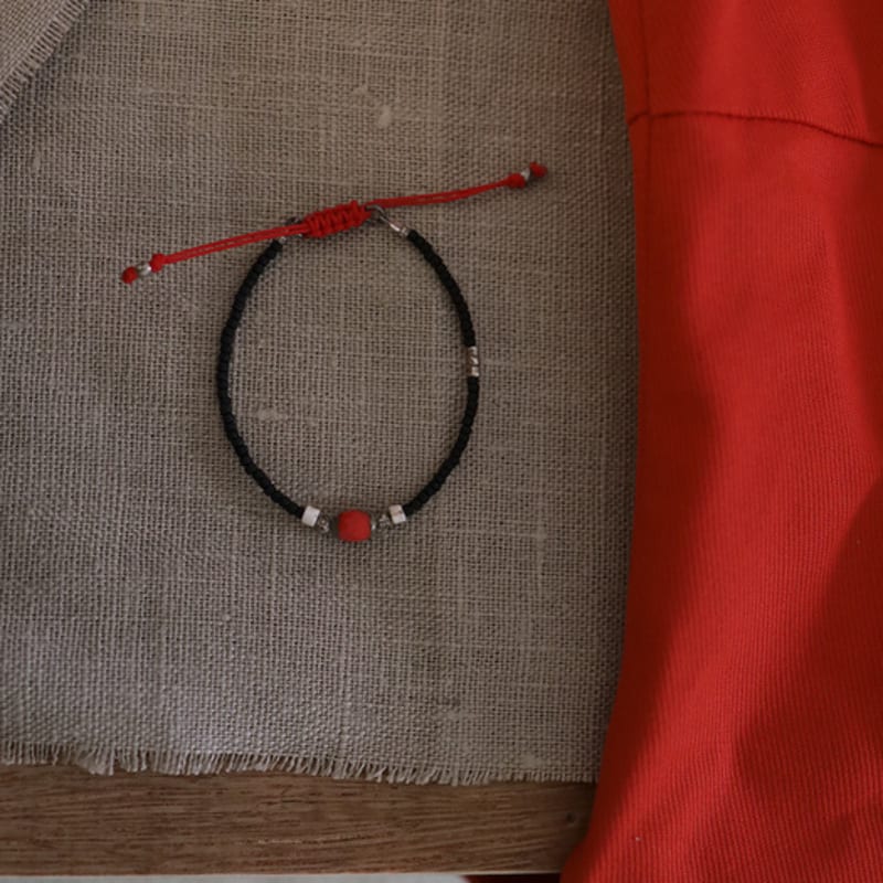 MADE BY EGO Berry Howlite Bracelet