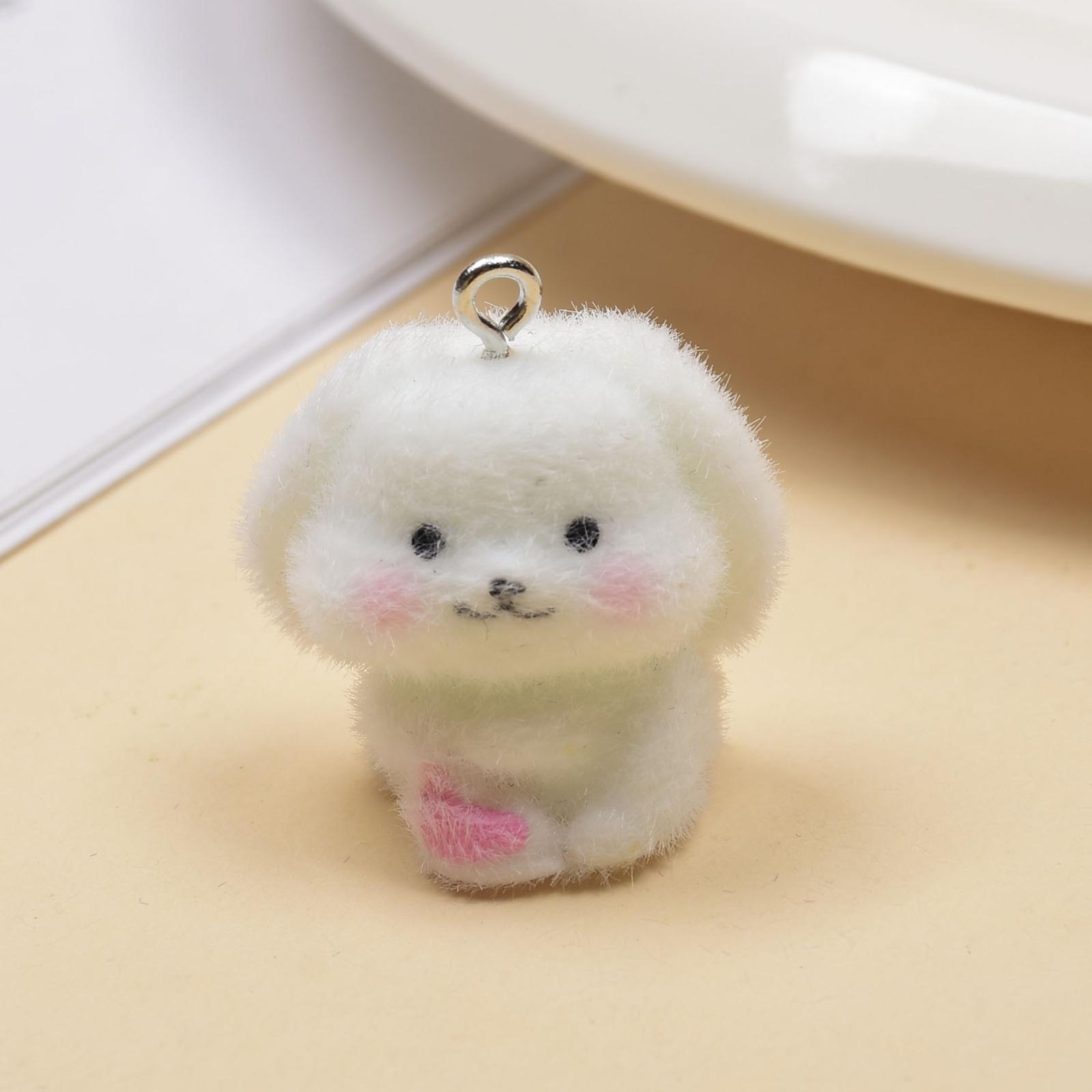 

Resin Flocking Cute Three ,dimensional Keychain Pendant Car Key Chain Pendant Bag Pendant One Size білий