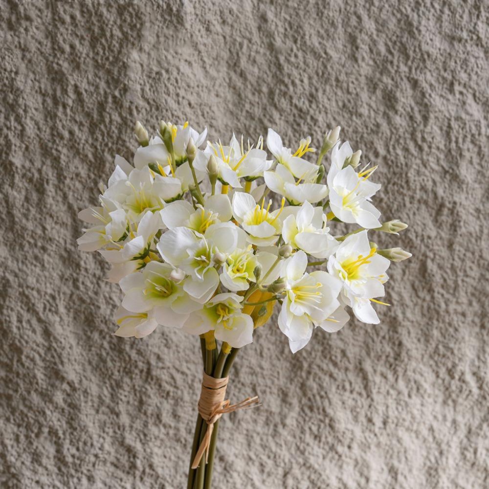 

Elegant Artificial Narcissus Bouquet Real Touch Fake Flower Outdoor Garden Decor белый