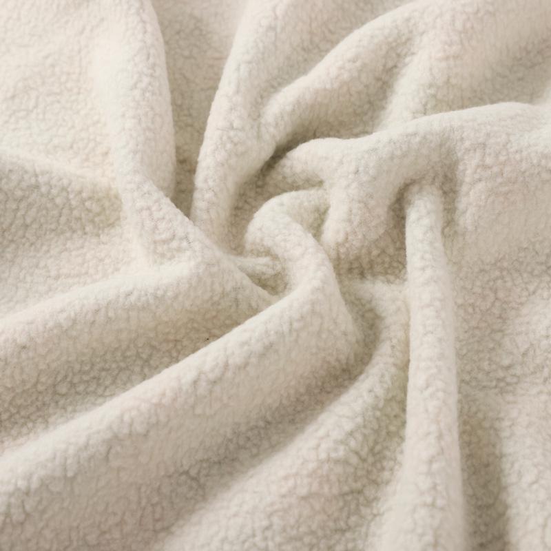 Scottish Style Lambswool Plaid Blanket for Autumn/Winter – Perfect for Office or Lunch Breaks