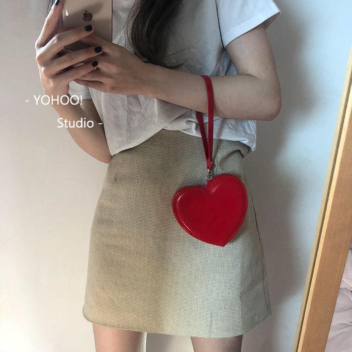 Fashion Youth Must-have: Trendy PU Material Sewing Line Zipper Handbag Gift Girl Heart Red Gift