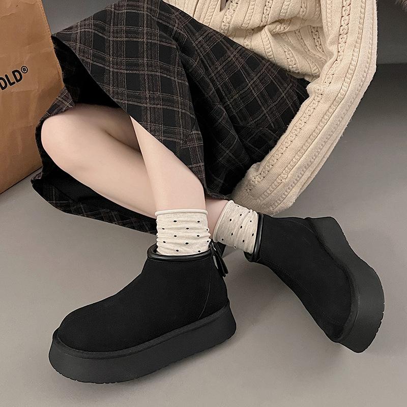 Short tube thick-soled snow boots women's winter 2024 niche big head ugly cute velvet warm Northeast cotton boots
