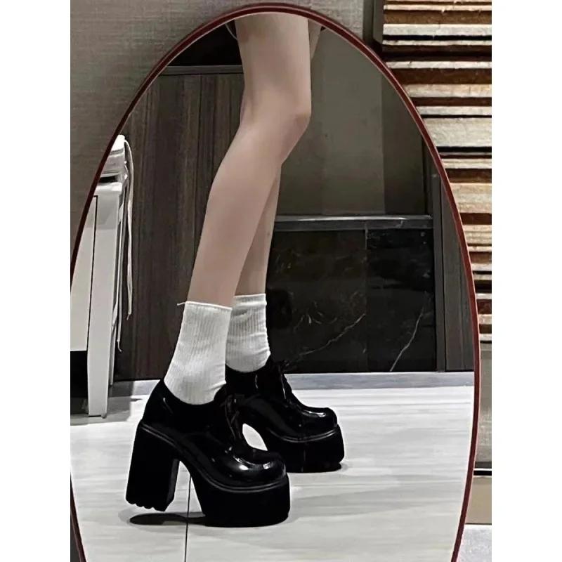 

Модные женские лоферы 2025 Повседневные туфли-лодочки на массивном высоком каблуке Всепогодные в римском стиле На шнуровке Круглый носок Осенние черные туфли 37