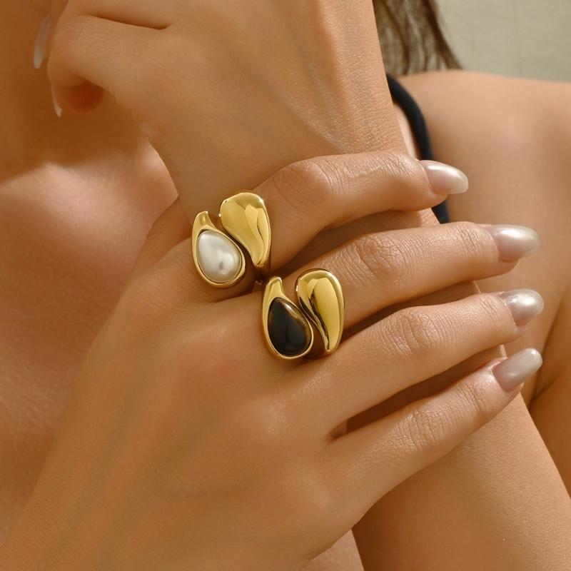 Simple Adjustable Opening Rings Fashion Geometric Pearls Rings Copper Texture Suitable for Wedding and Parties Wear