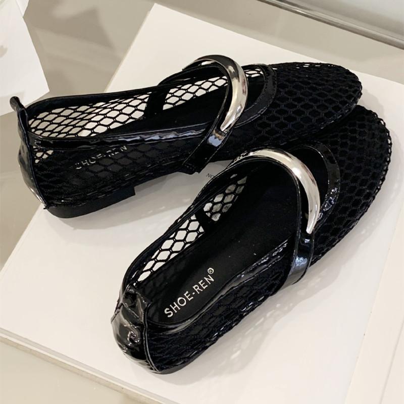 Fashion Mesh Round Toe Women Sandals Fashion Metal Decoration Breathable Hollow Flat Shoes Casual Comfort Shallow Non-slip Designer Shoe