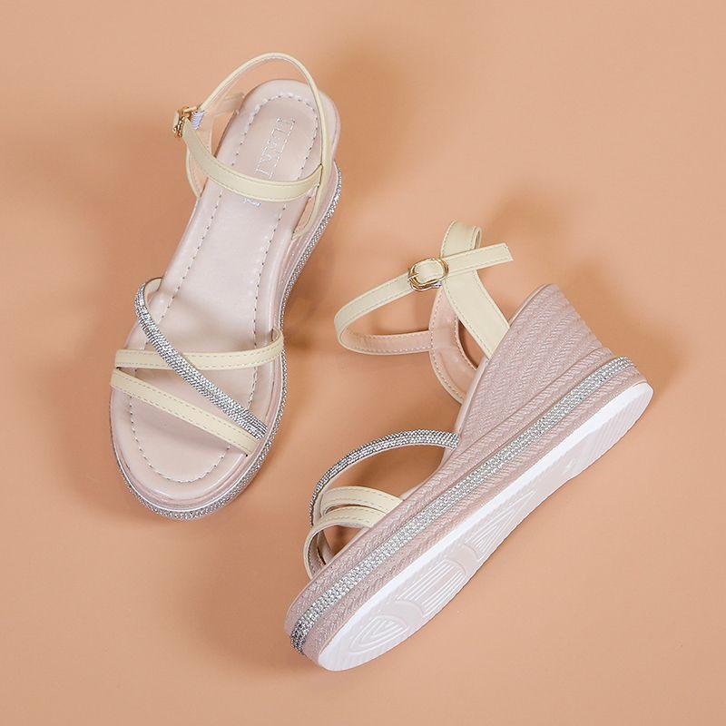 Buty w Nowym Stylu - Sandały na Koturnie z Wysokim Obcasem i Grubą Podeszwą dla Kobiet