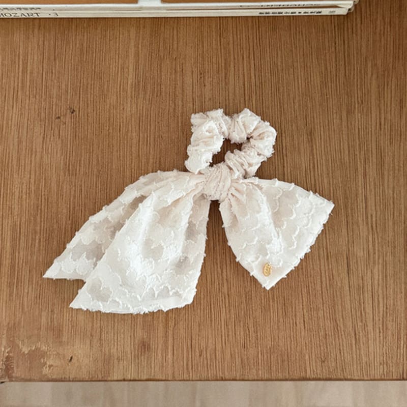 oar Lace Ribbon Tail Scrunchie [Ivory]