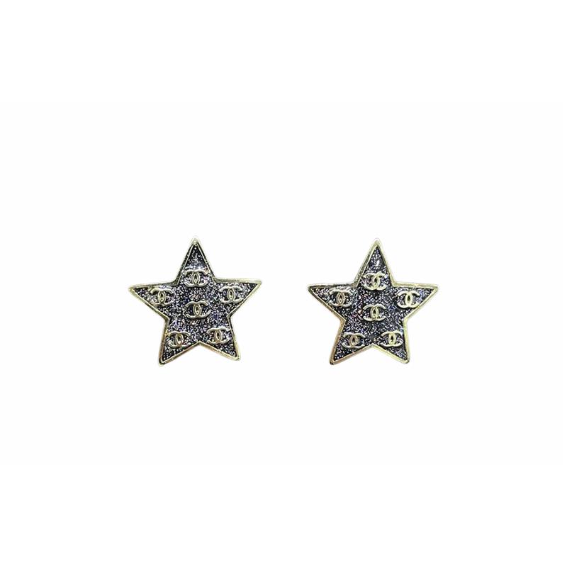 

CHANEL Double C Metal Logo Black Gold Star Metal Stud Earrings Women s Gold/Black золотий