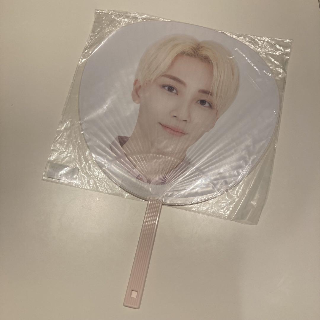 

[USED] SEVENTEEN Jeonghan fan (2019 HARU concert)