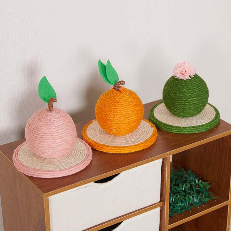 Sisal Cat Teaser Ball: Self-Entertainment Toy with Vertical Scratching Board