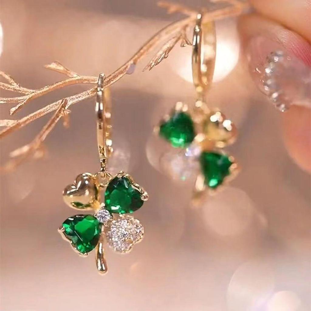 Green Lucky Four-leaf Clover Ear Buckle Niche Design Earrings Exquisite Fashion Joker Earrings