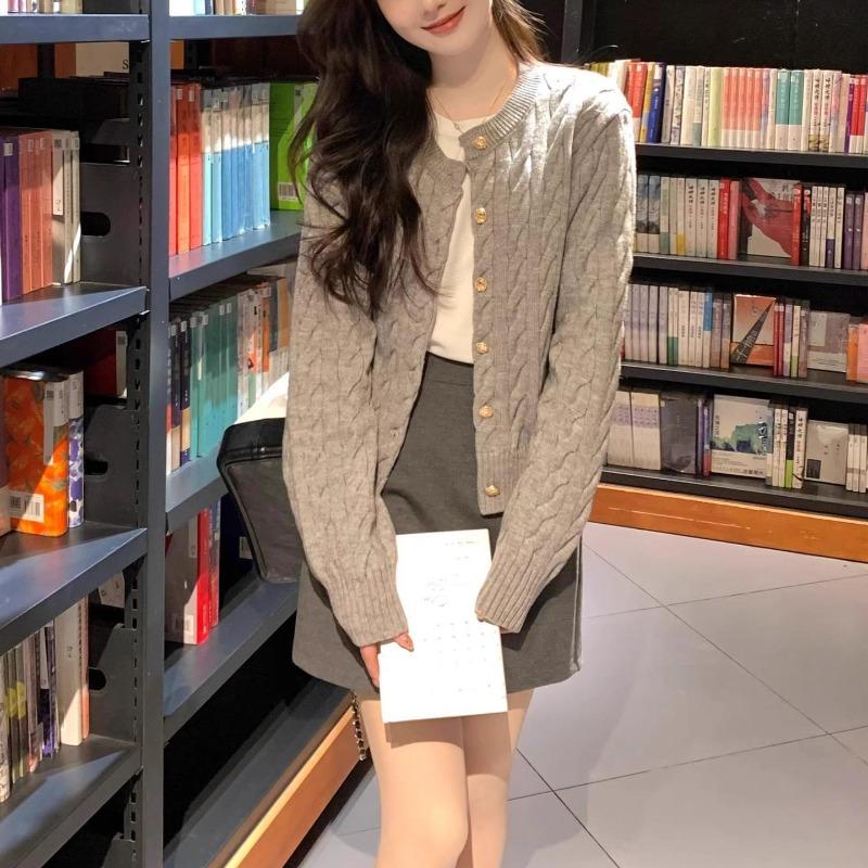 Autumn and winter new cardigan sweater women's retro loose small long-sleeved women's knitted top jacket