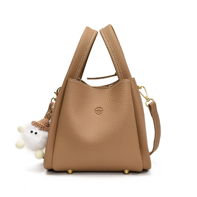 Hand carrying bucket bag women's new casual commuter messenger bag simple vegetable basket bag