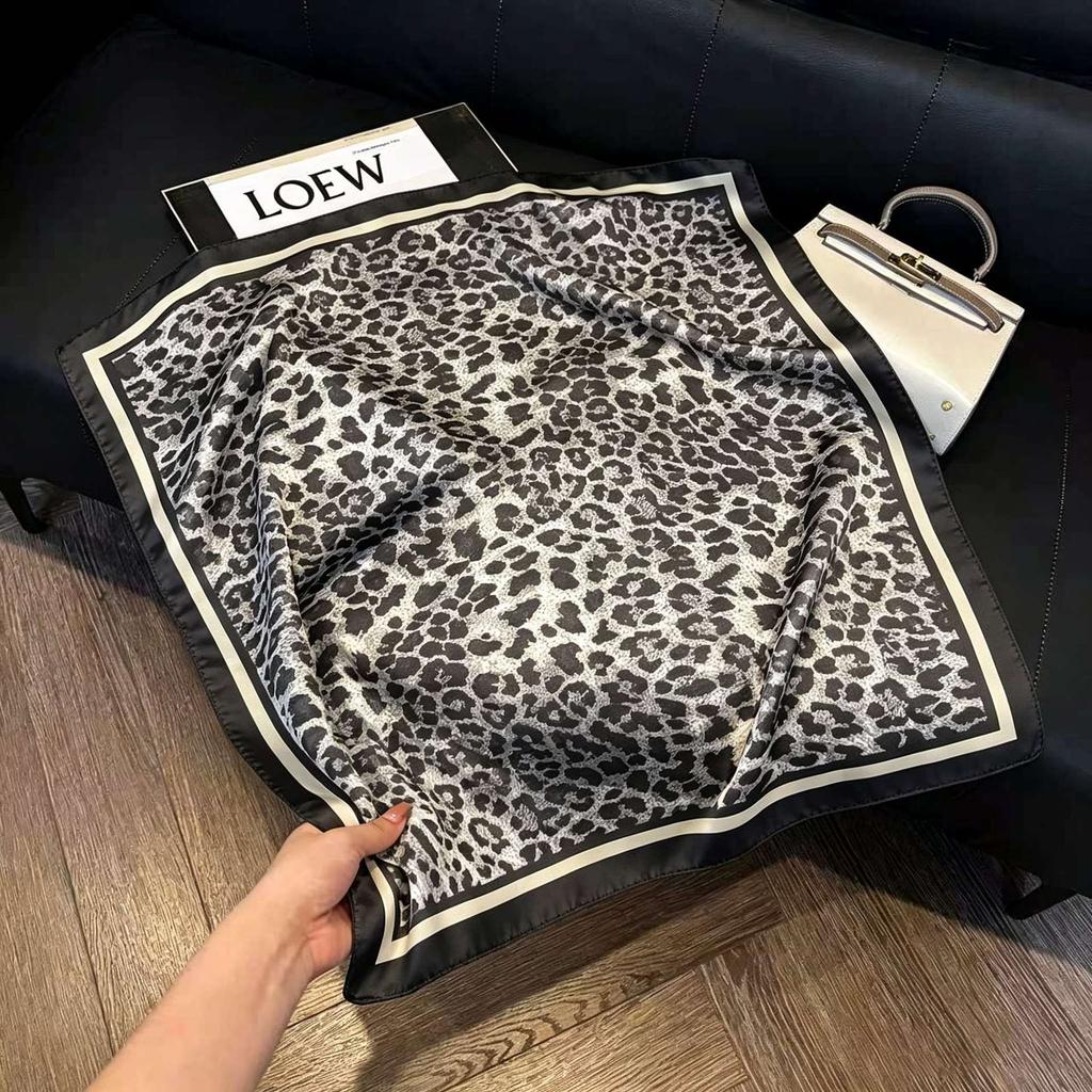 New silk satin 71 * 71 square scarf versatile foreign style simulation silk scarf middle-aged and elderly decorative scarf neck protection silk scarf