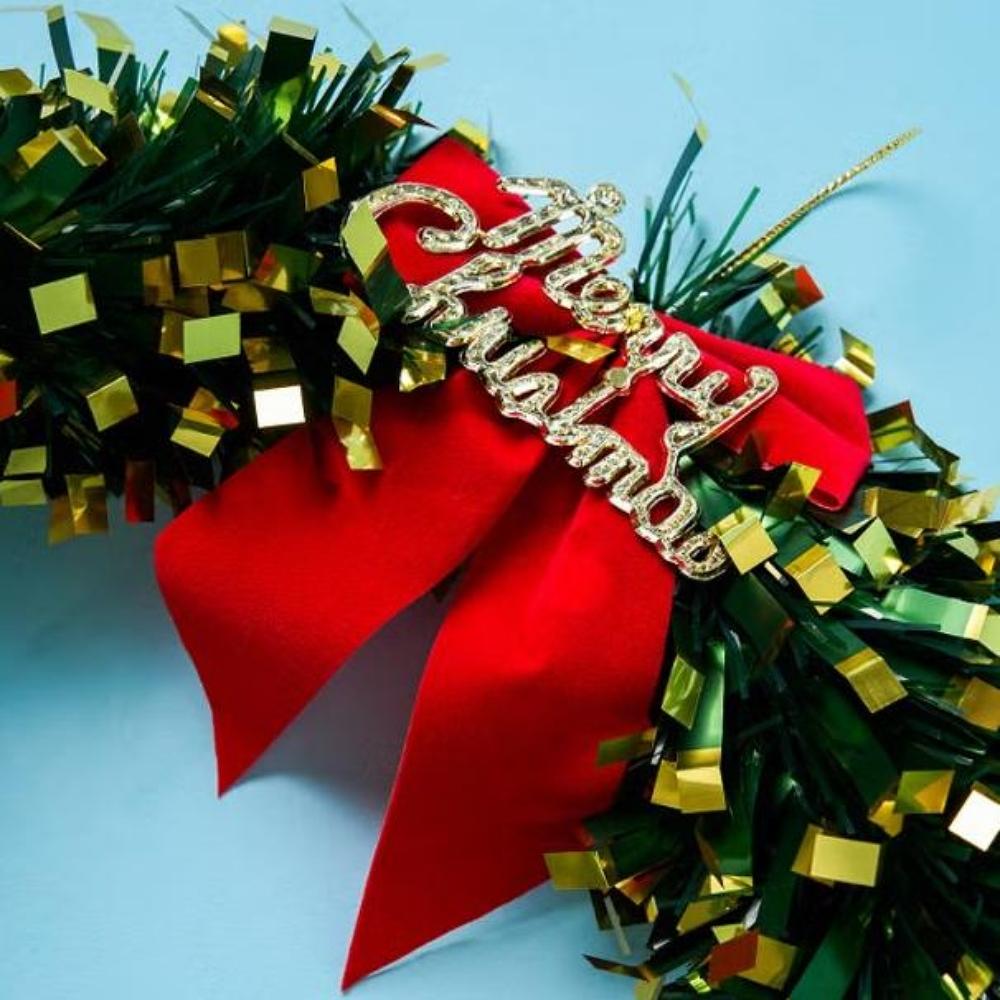 Christmas At Home Round Wreath Gold
