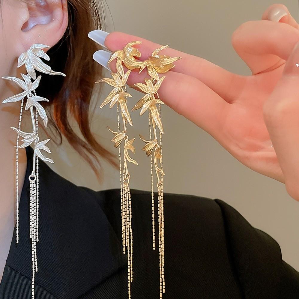Chinese Ancient Style Bamboo Leaf Earrings Gold Silver Ear Jewelry Party