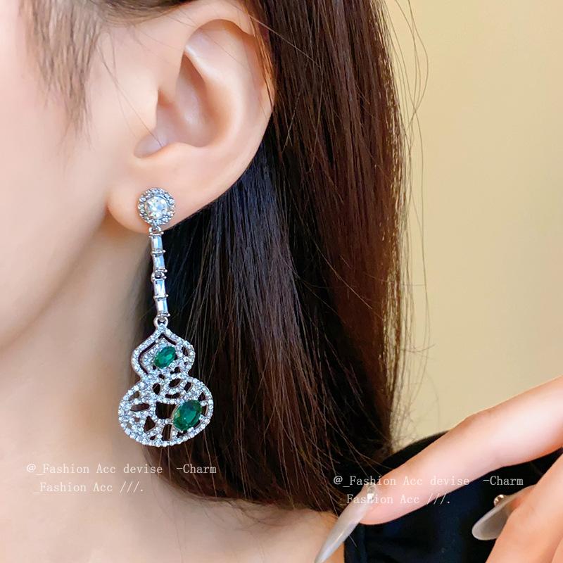 Silver needle inlaid diamond gourd hollow earrings new Chinese style long earrings light luxury personality temperament earrings women