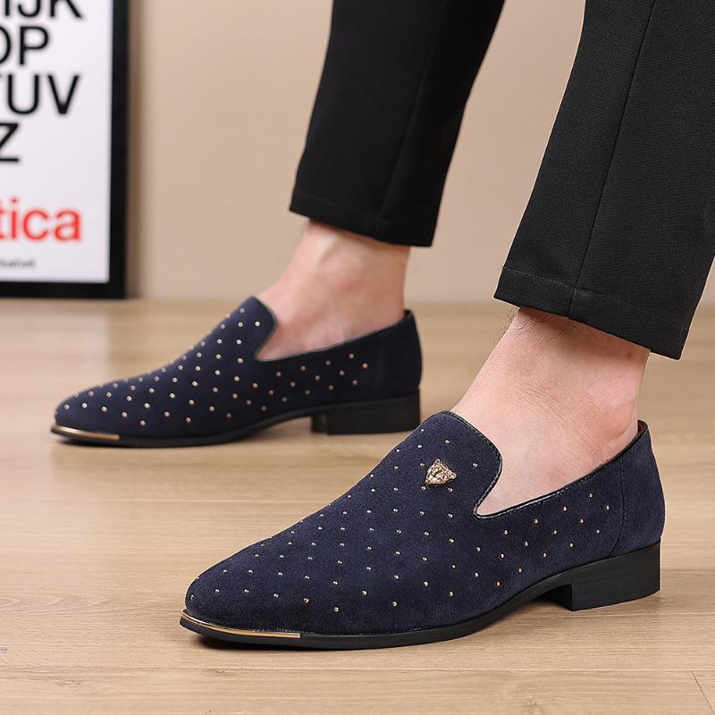 Scarpe eleganti da uomo di lusso Scarpe casual da uomo in camoscio Mocassini eleganti e comodi Scarpe da uomo in pelle di design per affari