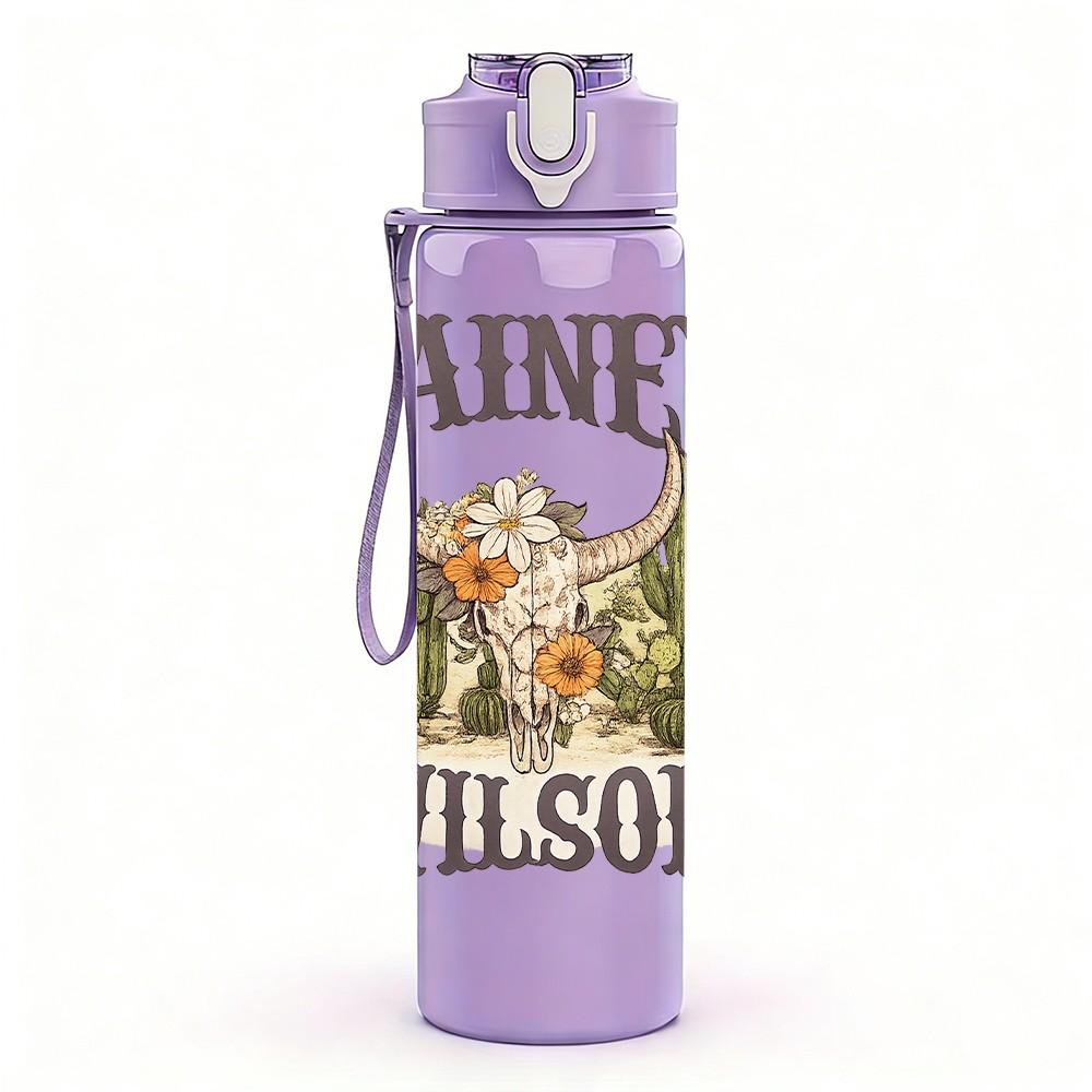 1PC Lainey Wilson Retro Western Text Print 750ml Color Plastic Sports Water Bottle Leakproof Flip Straw Lid Suitable for Sports Office Home Use