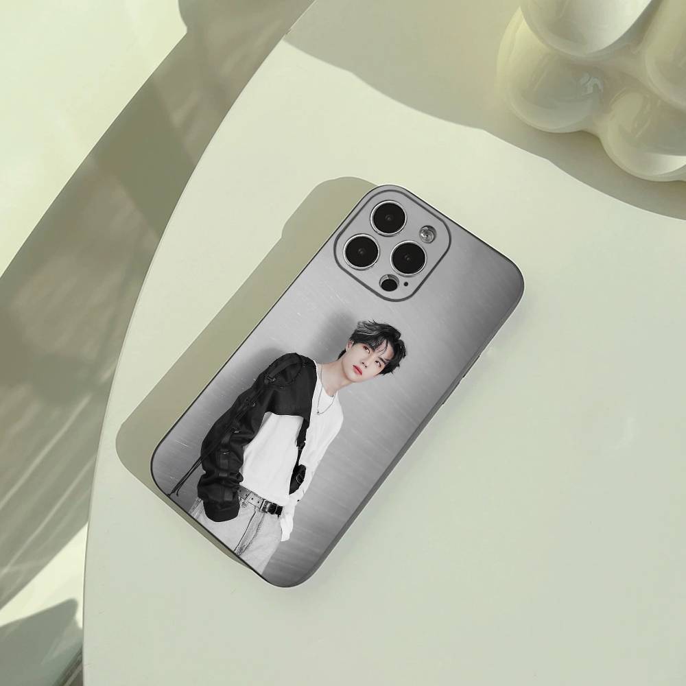W-Wang- Yibo Phone Case For iPhone 17,16,15,14,13,12,11 Pro Max,16Plus,XS Lightweight and Practical Soft Black Cover