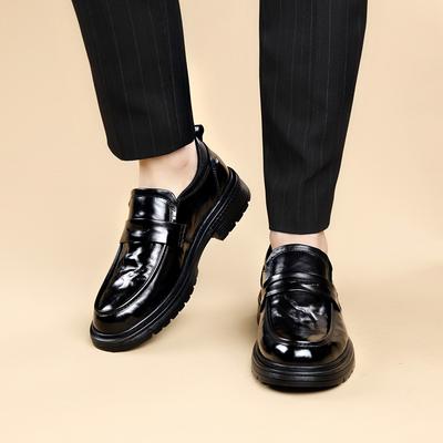Sapatos fechados – Sapatos fechados