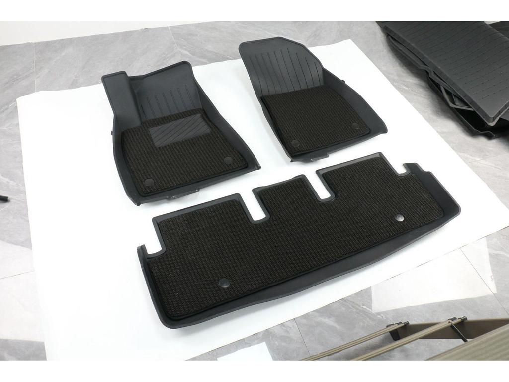 Custom TPE Floor Mats for Tesla Model Y
