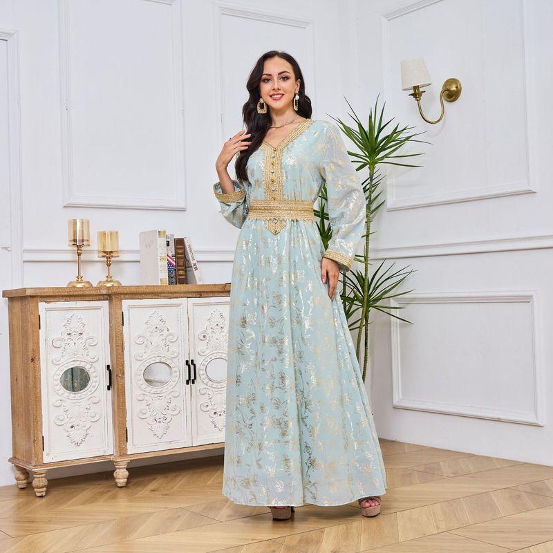 

Magic Queen Middle East Travel Bronzing Scratch Flower Fashion New Arrival Ribbon Waistband V Neck Robe Dress Dress Light Blue XXL
