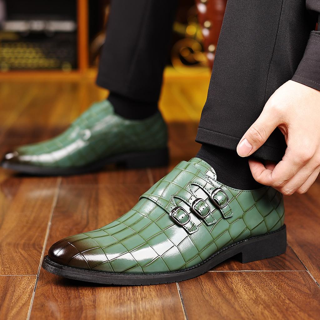 Big Size New Men Leather Dress Shoes Fashion Print Pointed Toe Business Casual Brogue Shoes