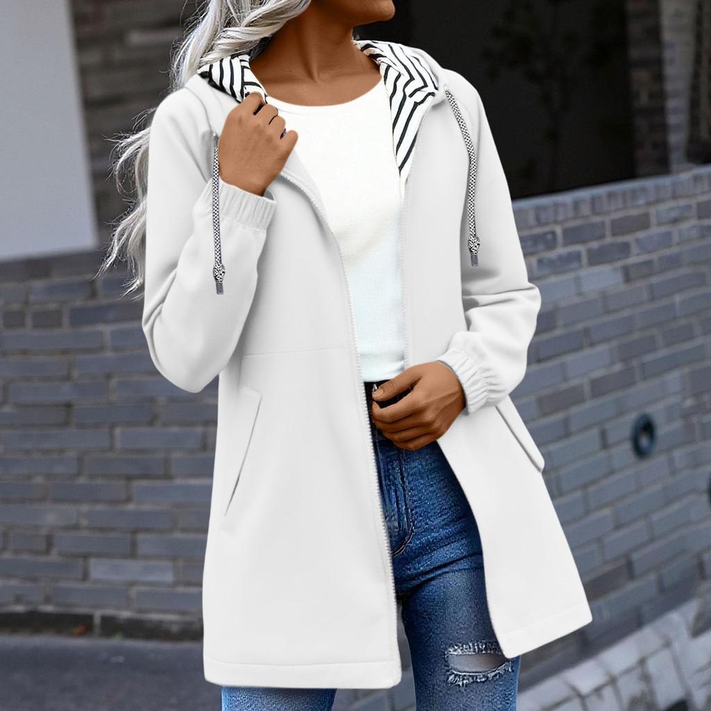 Women's Fashionable Color Blocked Long Sleeved Hooded Outdoor Thin Waterproof Running Sports Jacket, Submachine Jacket