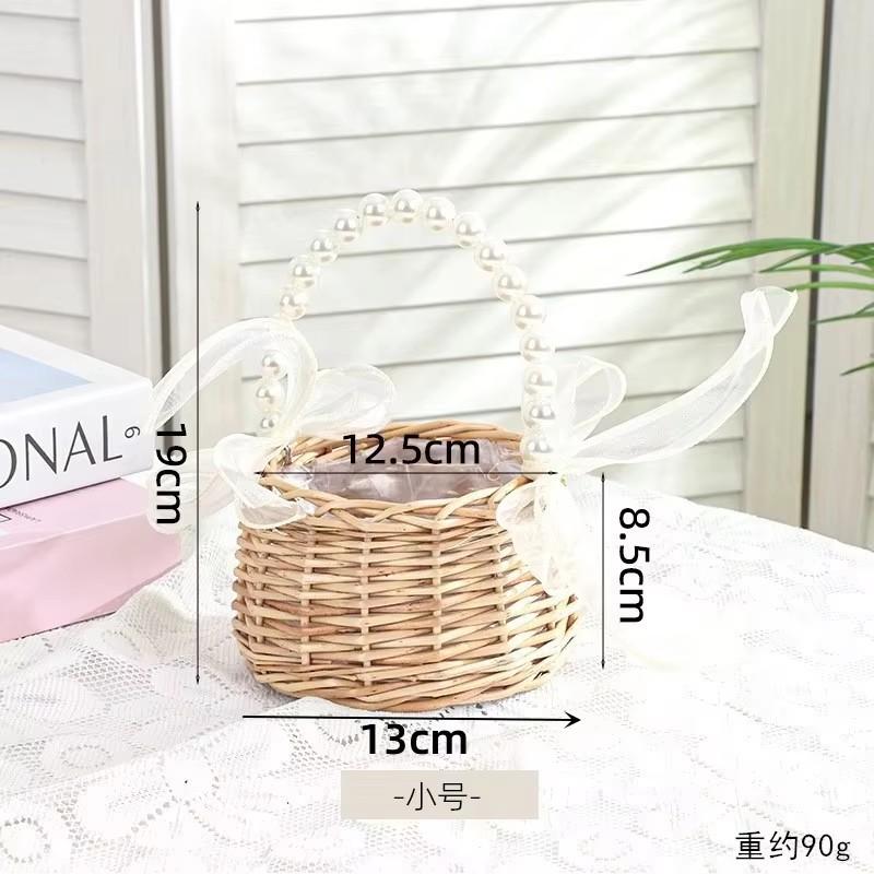 Handwoven Basket With Pearl Handle Wicker Rattan Picnic Natural Woven Storage Basket Wedding Birthday Party Flower Basket Decor