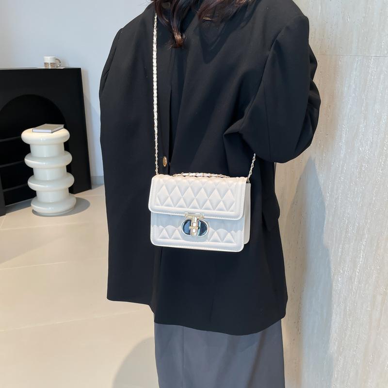 Embroidered Thread Rhombus Simple 2025 New Retro Popular Lock Chain Crossbody Shoulder Small Square Bag